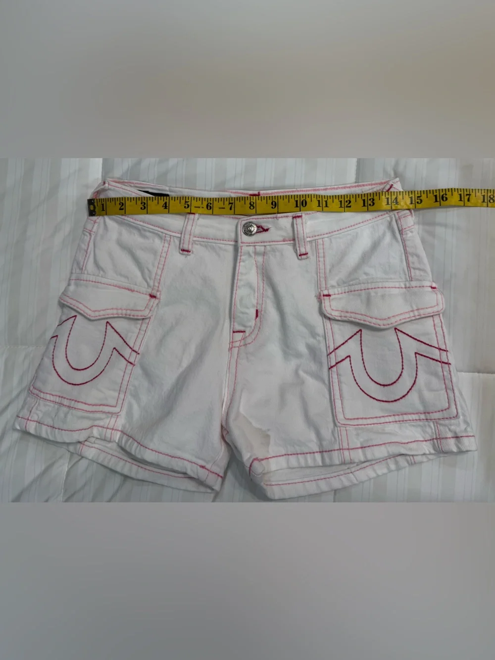 True Religion women’s Maisie Cargo Shorts. White with pink stiching. Size 14